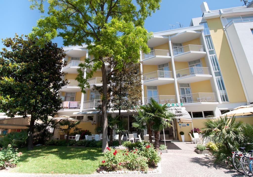 Hotel Park Spiaggia Grado Exteriör bild