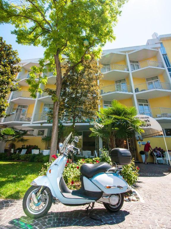 Hotel Park Spiaggia Grado Exteriör bild