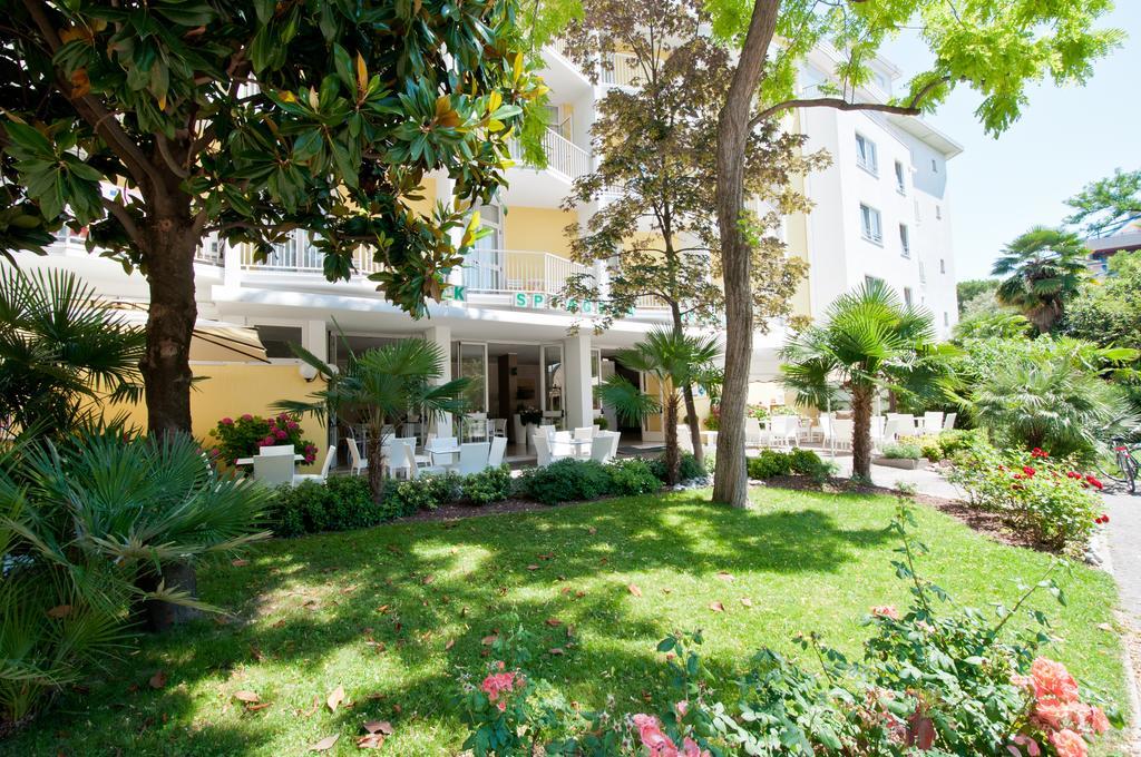 Hotel Park Spiaggia Grado Exteriör bild